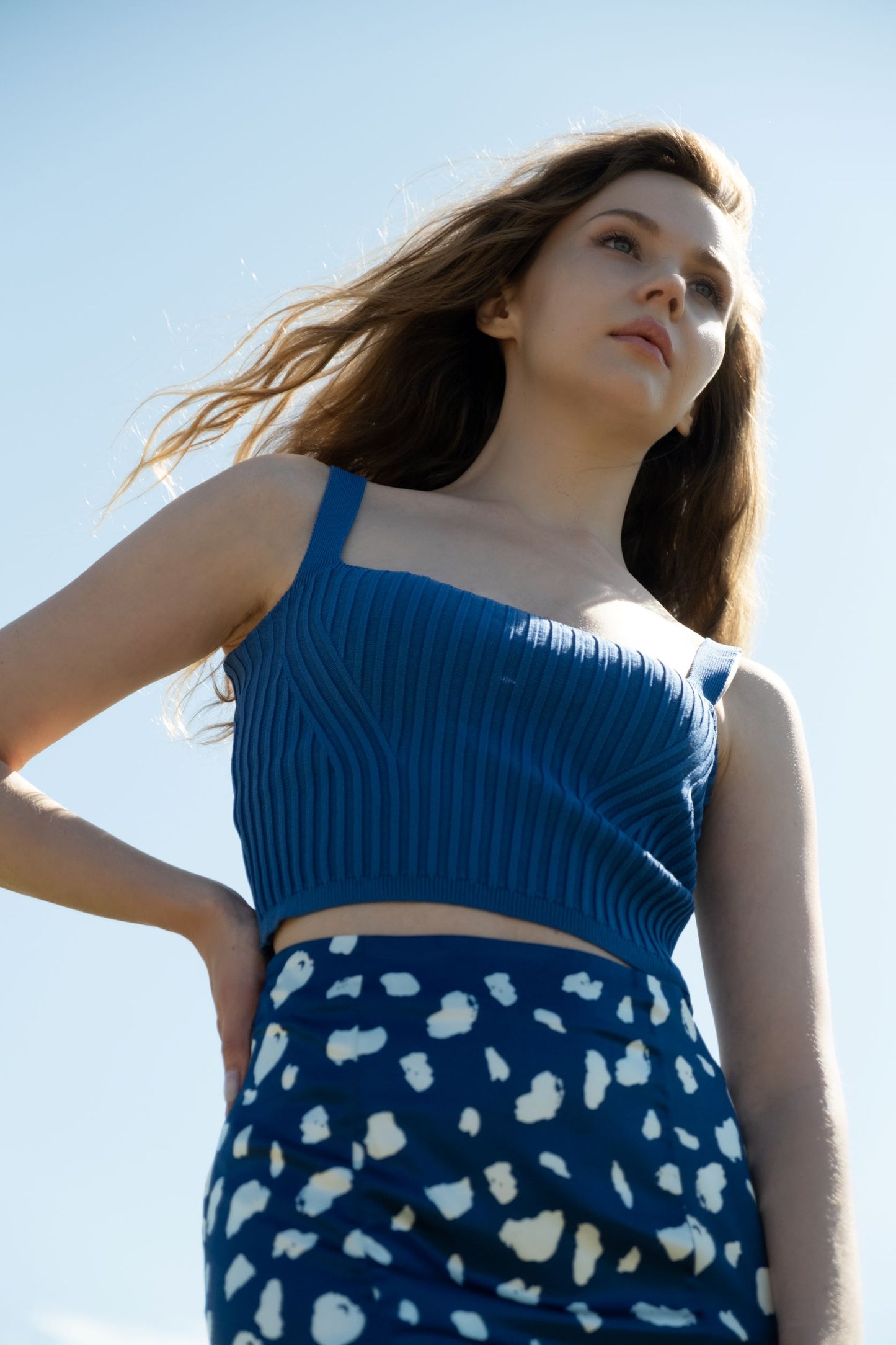 Mavi Triko Askılı Crop Top